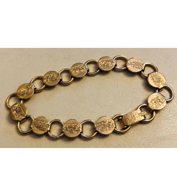 Vintage 1970s Sarah Cov Gold Tone Bracelet 27$